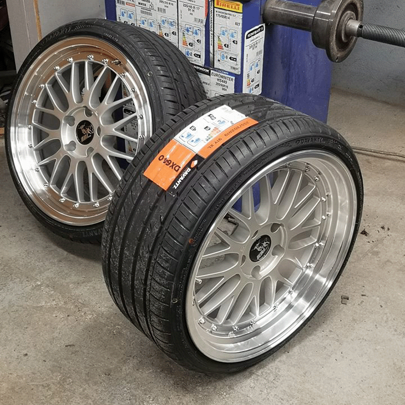 Mercedes 18 Zoll UX3 Tiefbett Alufelgen 8 5x18 5x112 ET30 Silber mercedes-18-zoll-ux3-tiefbett-alufelgen-8-5x18-5x112-et30-silber